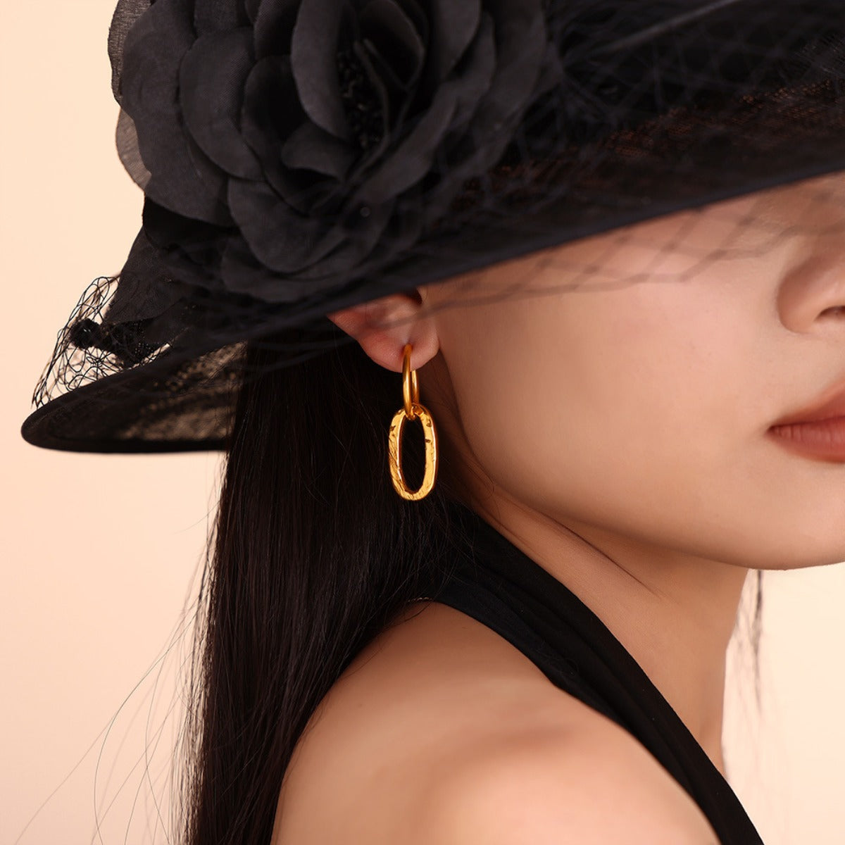 Radiant Gold Annulus Earrings - Marianela's Exclusive Shop