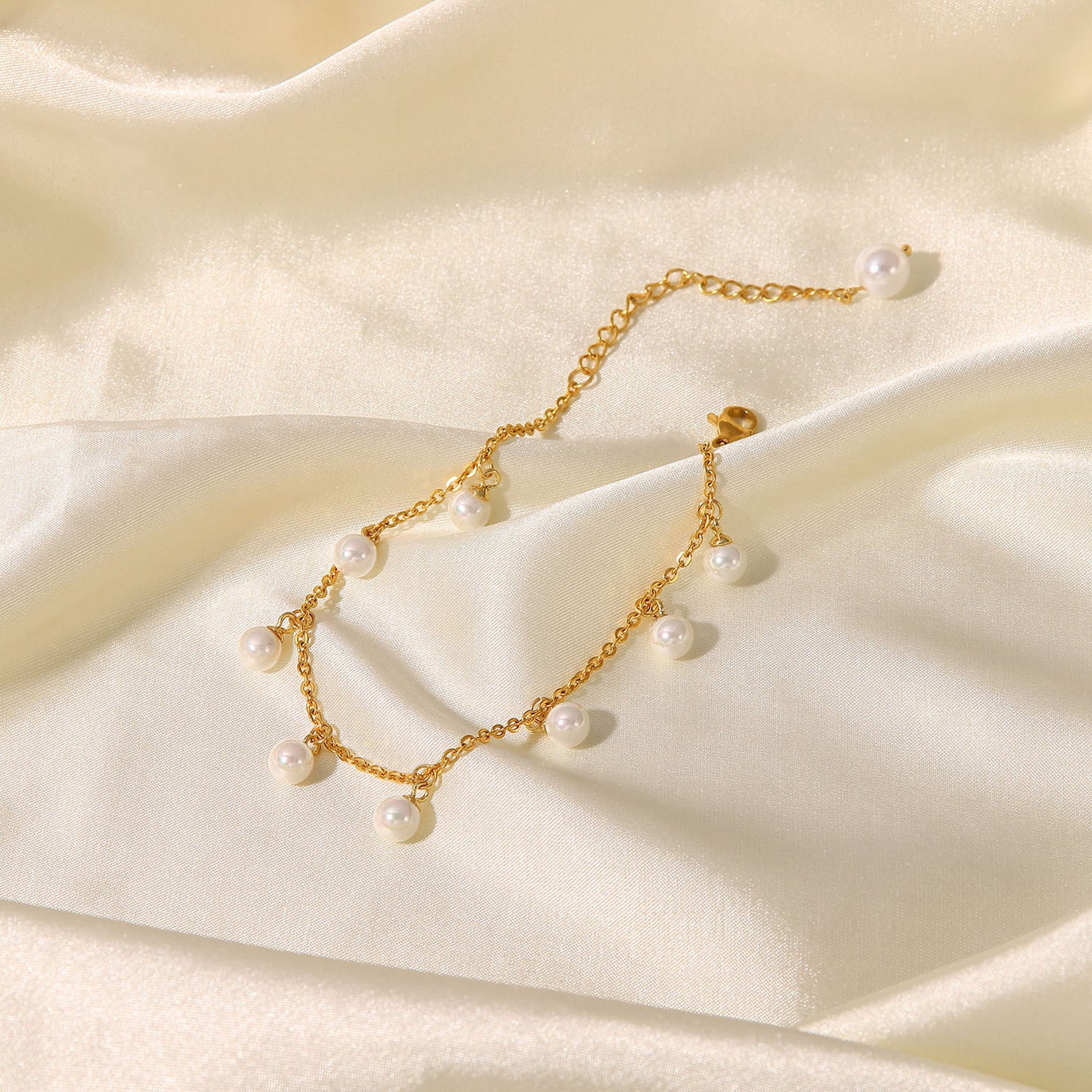 Golden Pearl Charm Anklet - Marianela's Exclusive Shop